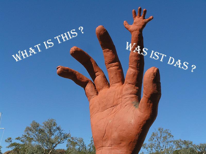 hands.jpg - Das ist Ingrids liebste Quiz Frage. Was bedeutet diese Hand. Die Auflösung  gibt es beim letzten Bild.