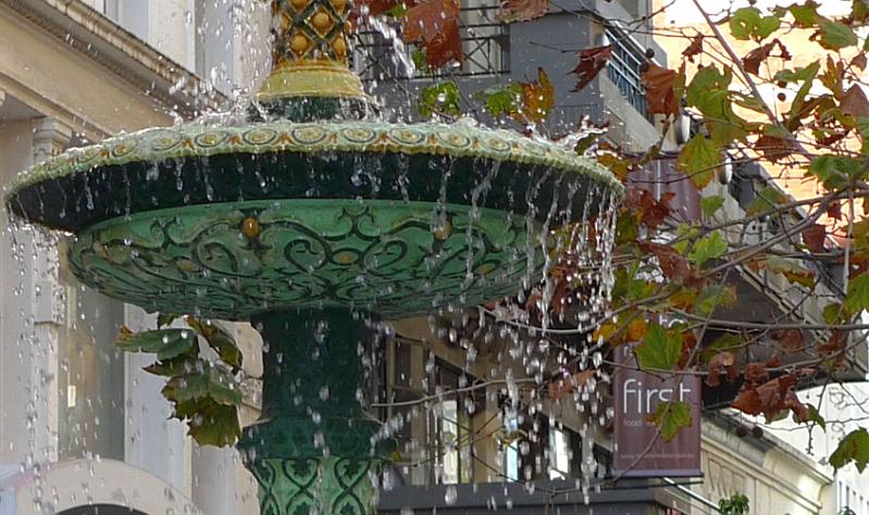 adelaide132.jpg - Detailaufnahme vom Brunnen.